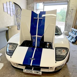 Sellerie automobile de prestige - confection sur mesure habillage coffre avant